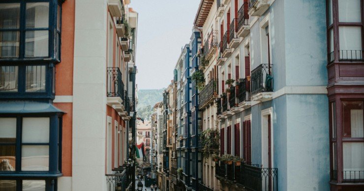 Louer en Espagne quand on est étranger : le guide complet